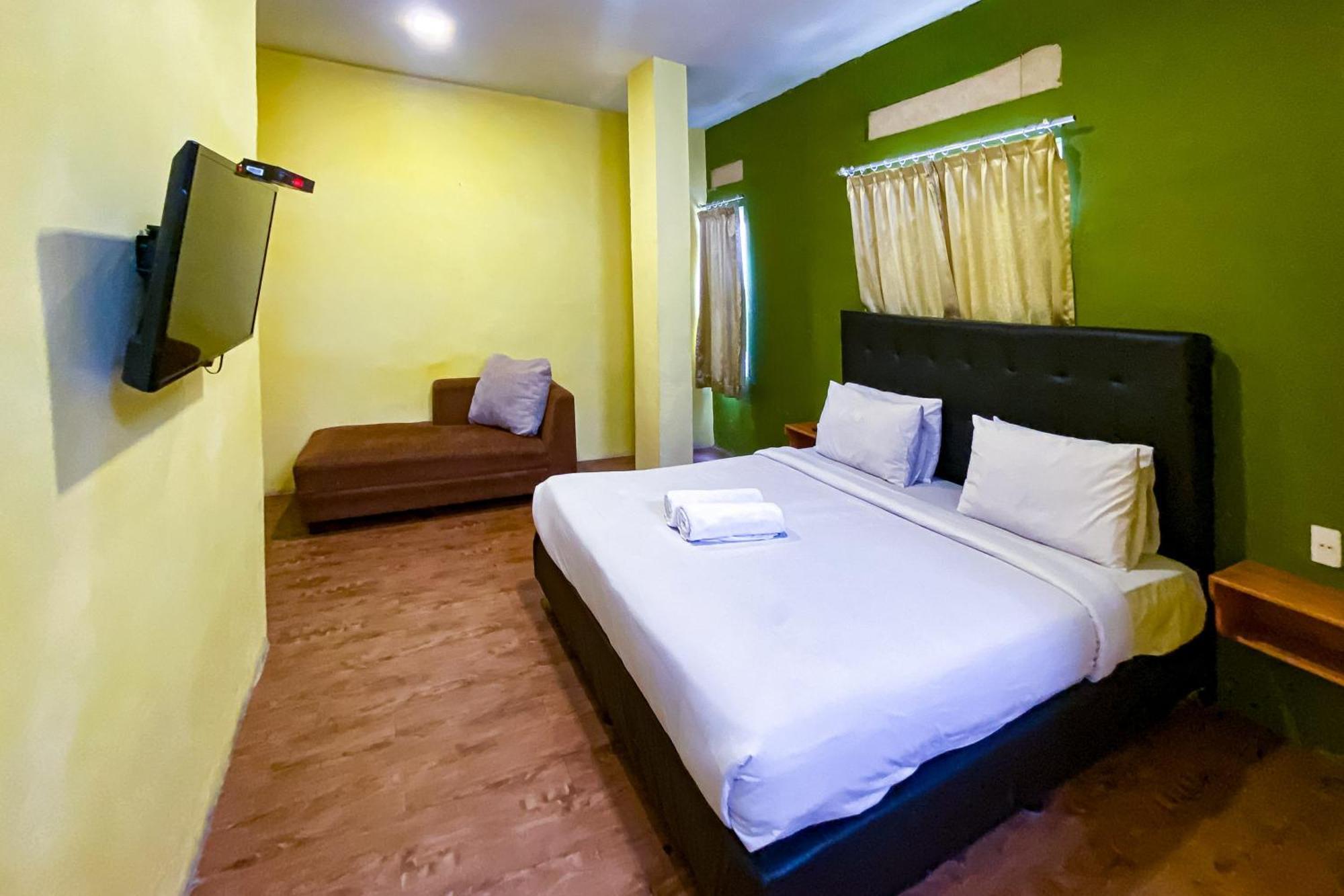 Reddoorz At Sentosa Jaya Helvetia Hotel Medan Ngoại thất bức ảnh