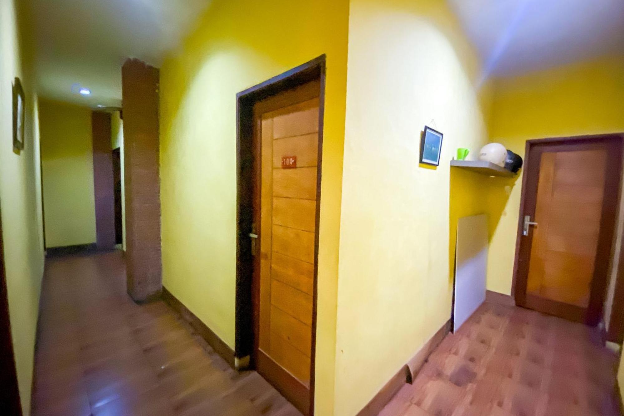 Reddoorz At Sentosa Jaya Helvetia Hotel Medan Ngoại thất bức ảnh